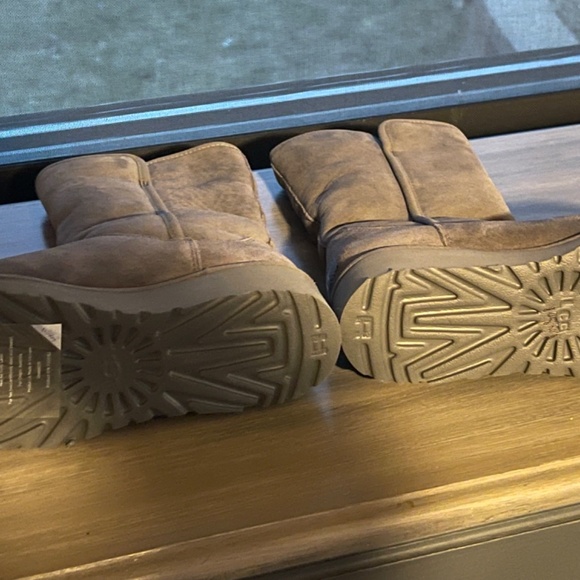 Ugg boots NWT - Picture 4 of 8